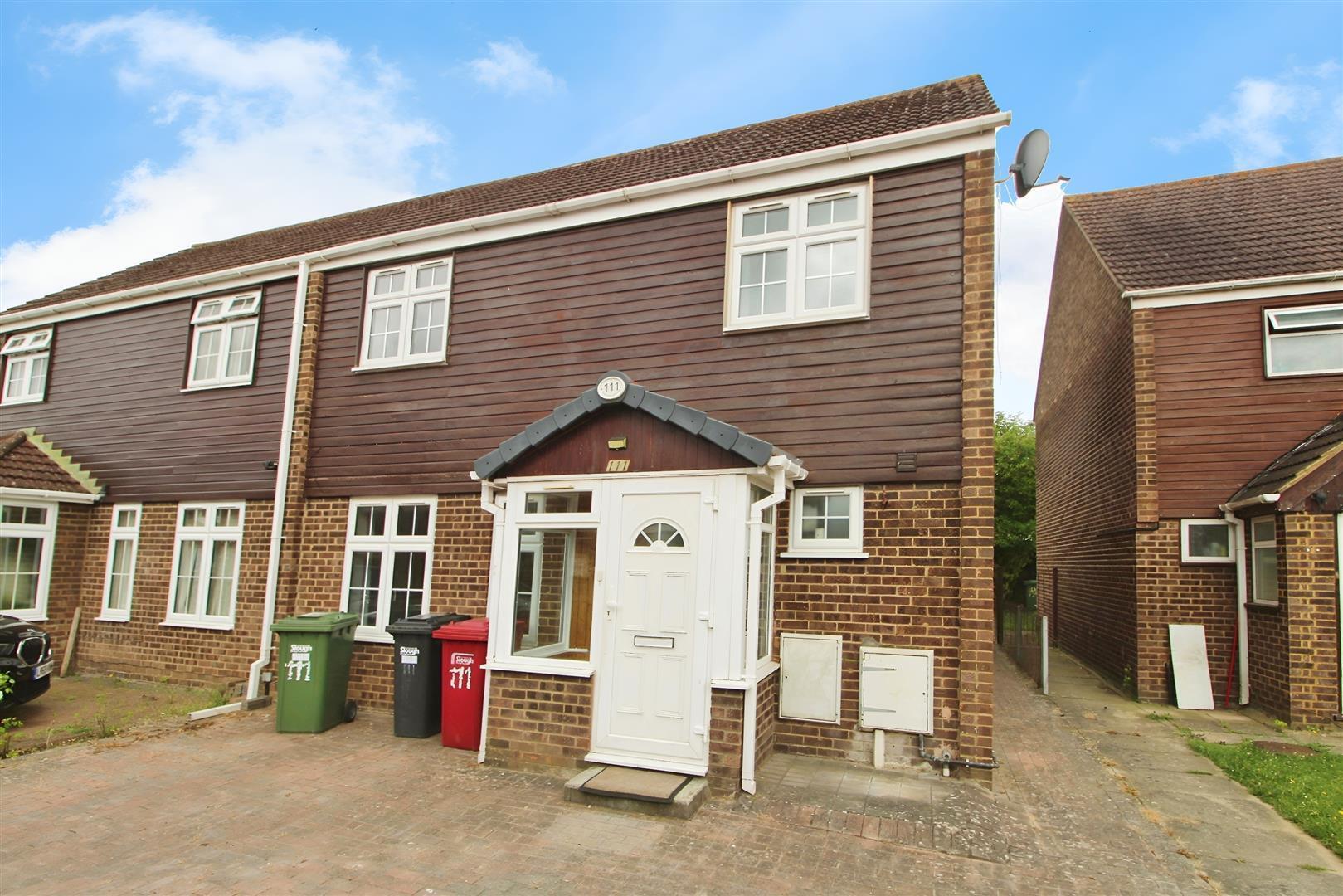 Rochfords Gardens, Slough Image 1