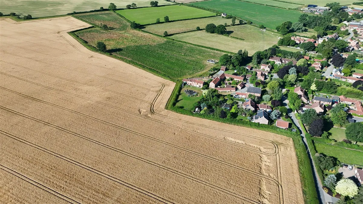Skirpenbeck, York