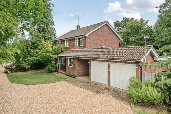 Woodleigh, Fleet, GU51
