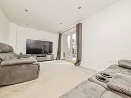 Northfield View, Sproughton, Ipswich thumb 3