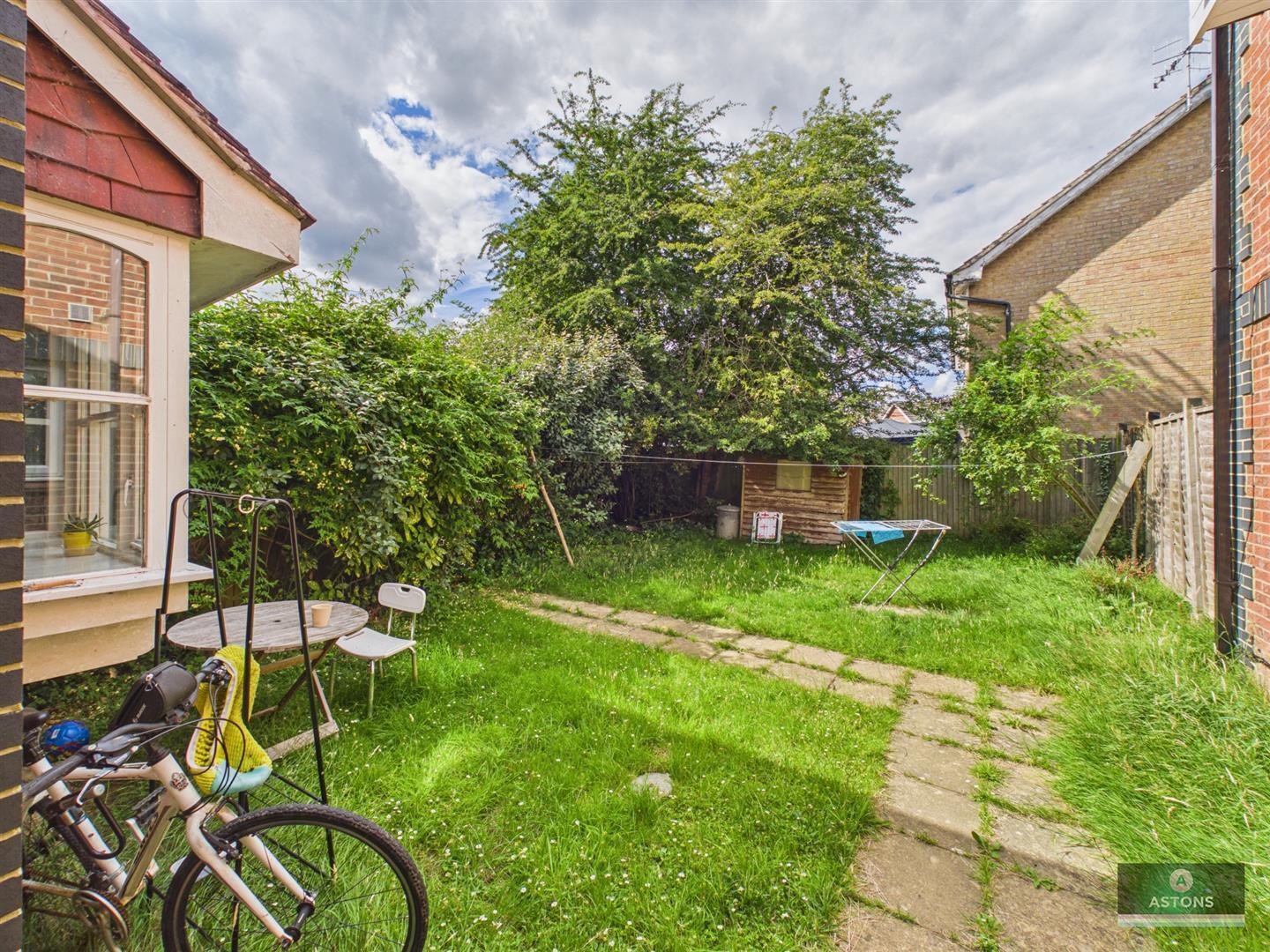 Fenchurch Road, Maidenbower, Crawley Image 4