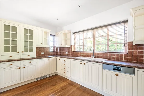 Quarry Road, Oxted, RH8 photo 8