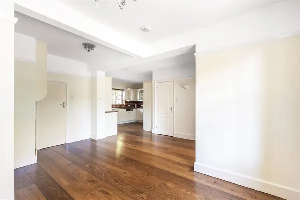 Quarry Road, Oxted, RH8 photo 9
