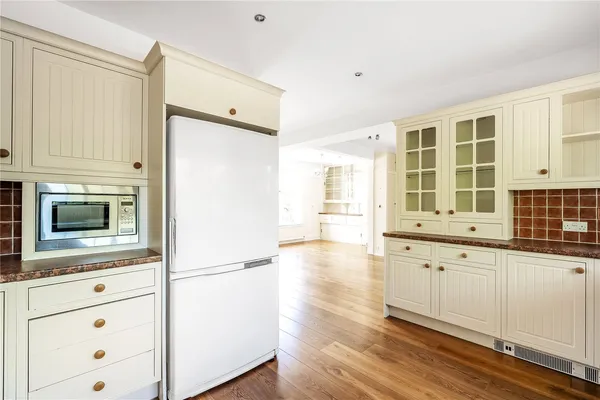 Quarry Road, Oxted, RH8 photo 10
