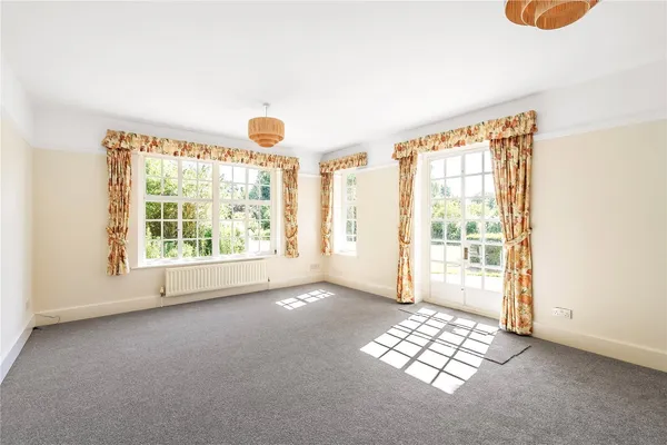 Quarry Road, Oxted, RH8 photo 15