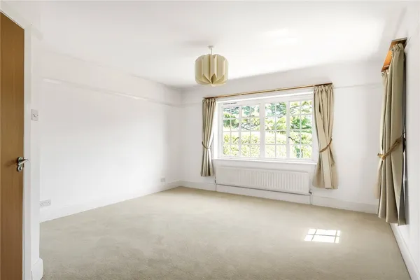 Quarry Road, Oxted, RH8 photo 23