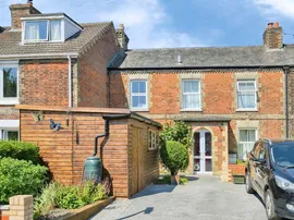 Longland, Salisbury photo