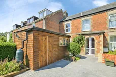 Longland, Salisbury