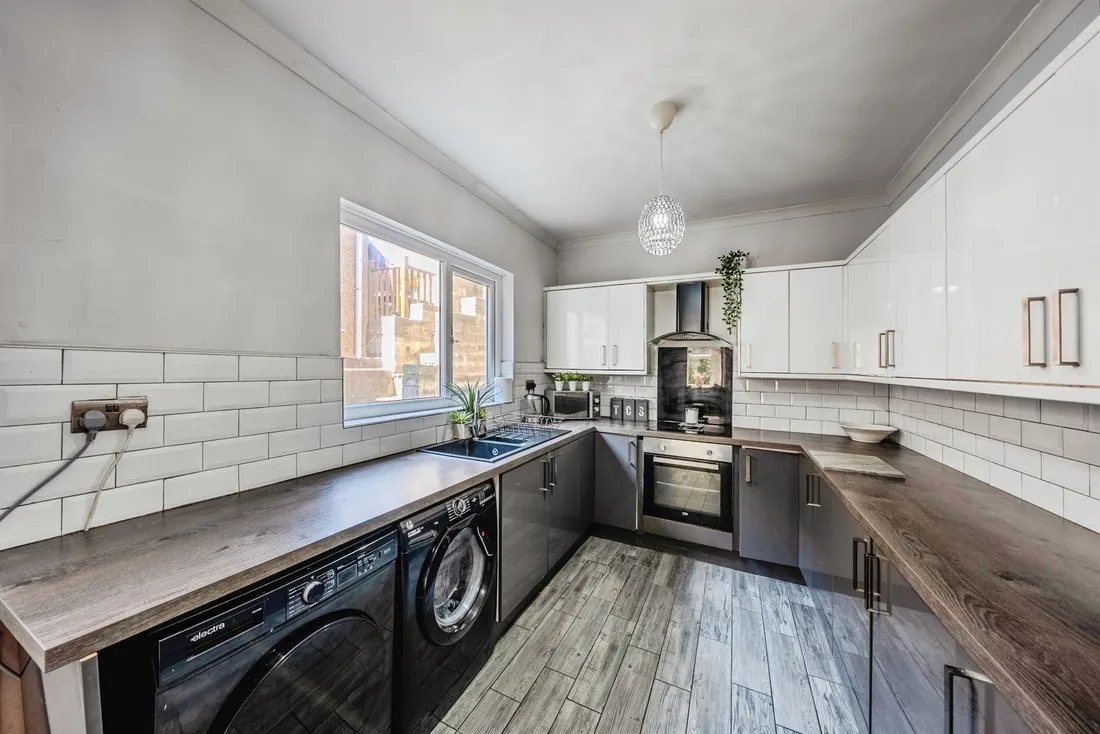 Property photo 33