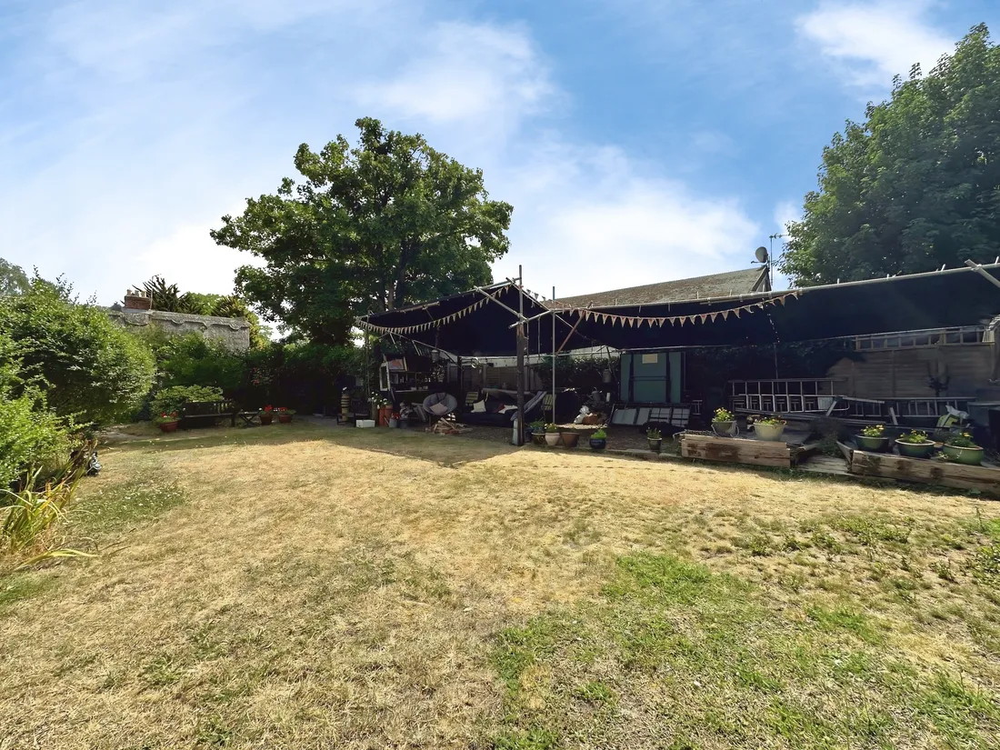 Property photo 8