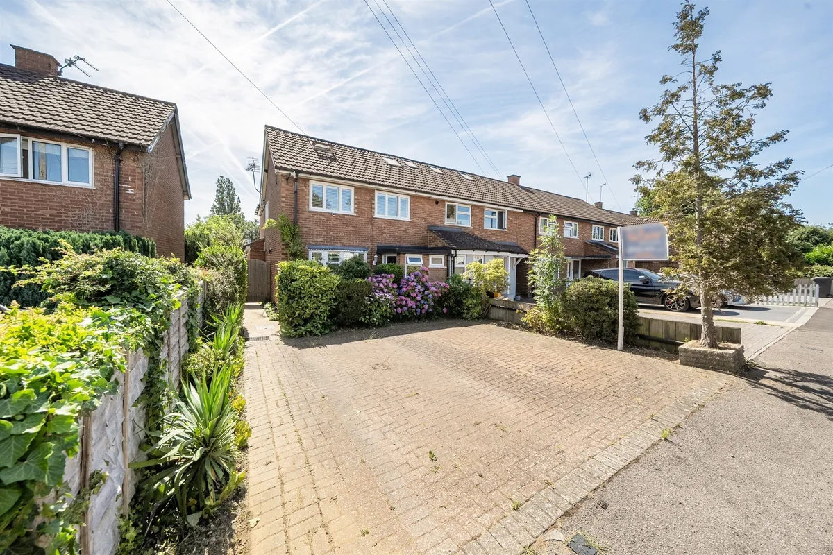 Howard Close, St. Albans