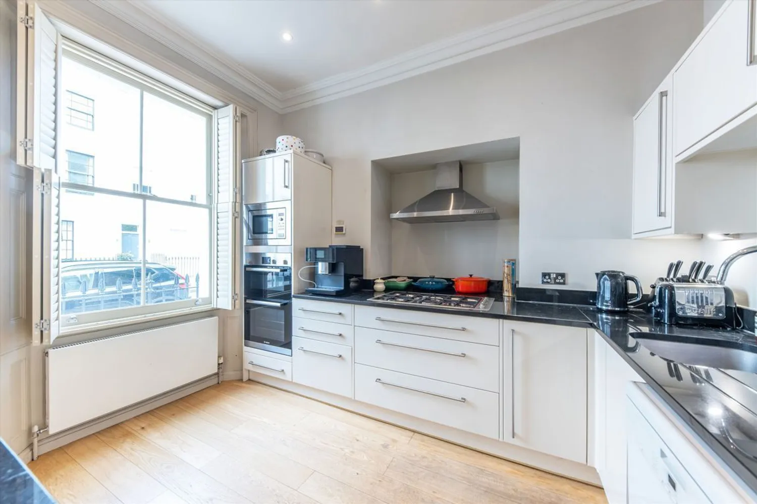 Westmoreland Terrace, London, SW1V photo 4