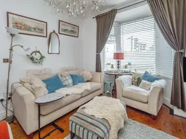 Grovehill Road, BEVERLEY thumb 3