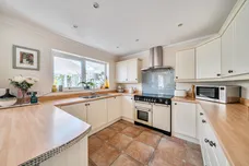 Greenacres Drive, Winchester, SO21 photo 5