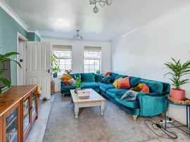 Sandpiper Gardens, Chippenham thumb 3
