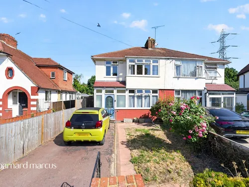 Brockenhurst Avenue, Worcester Parkphoto