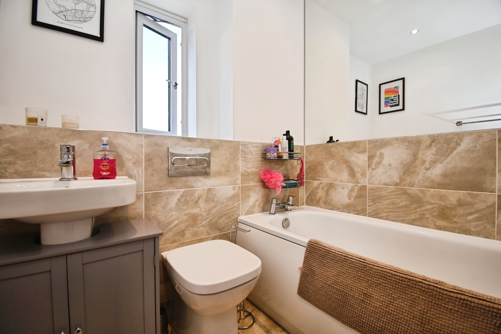Baccarat Close, Anlaby, Hull Image 16