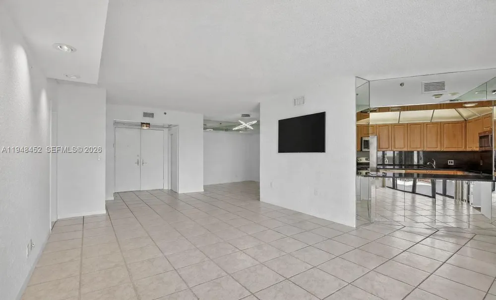 20281 E Country Club Dr, Aventura, FL 33180