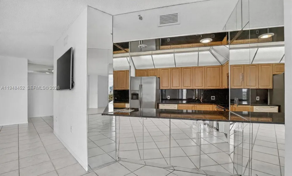 20281 E Country Club Dr, Aventura, FL 33180