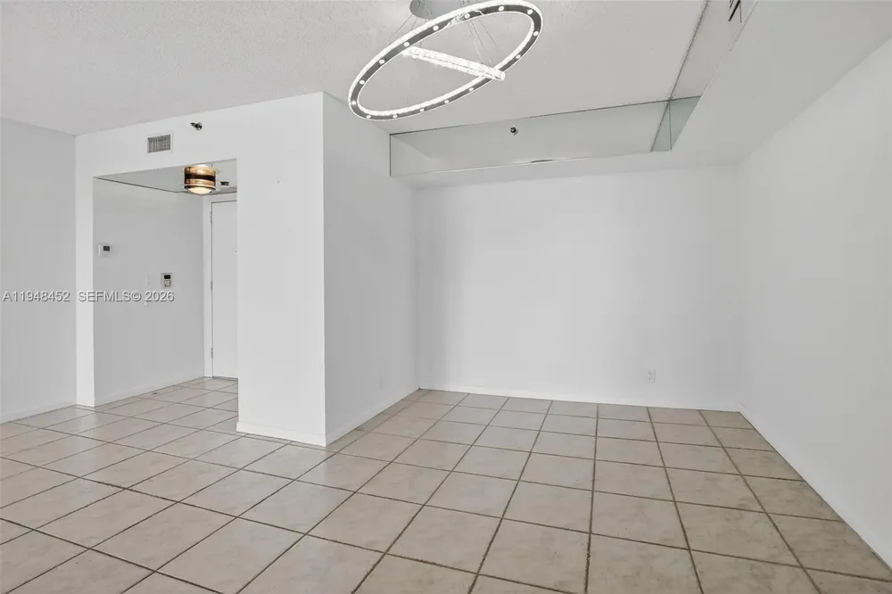 20281 E Country Club Dr, Aventura, FL 33180