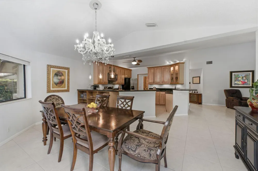 2719 Oak Tree Ln, Oakland Park, FL 33309