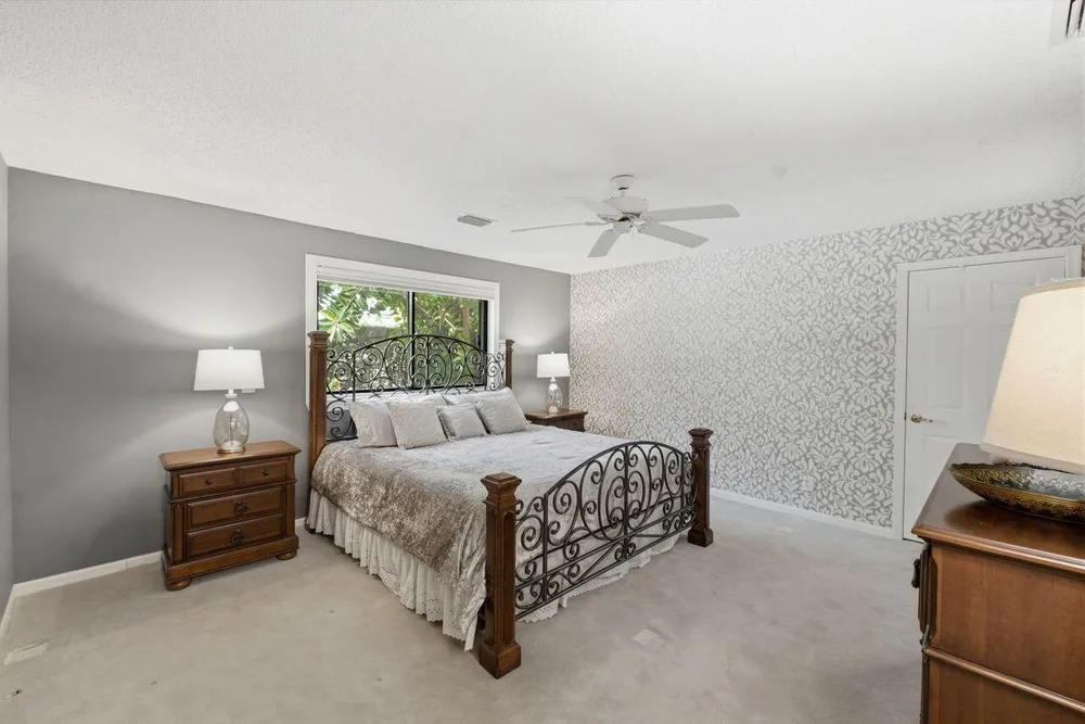 2719 Oak Tree Ln, Oakland Park, FL 33309