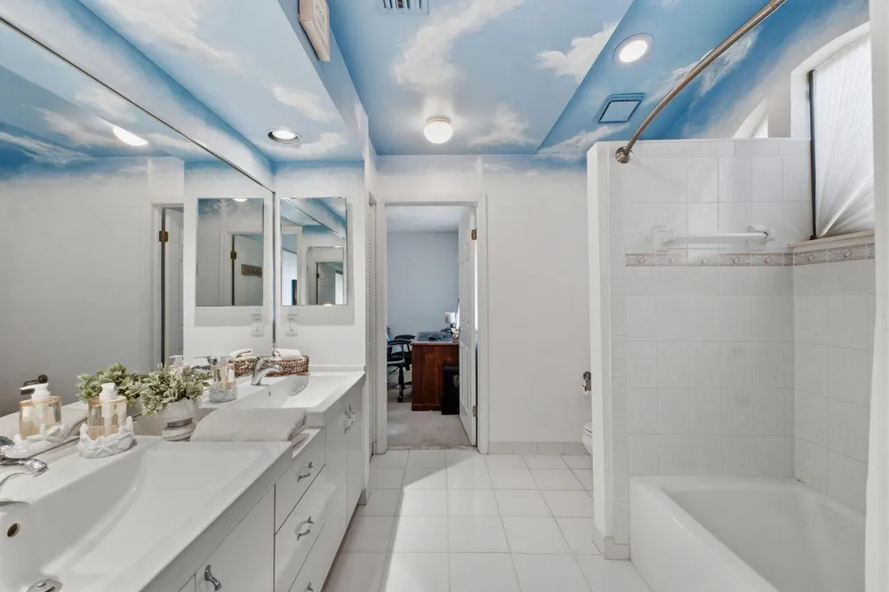 2719 Oak Tree Ln, Oakland Park, FL 33309