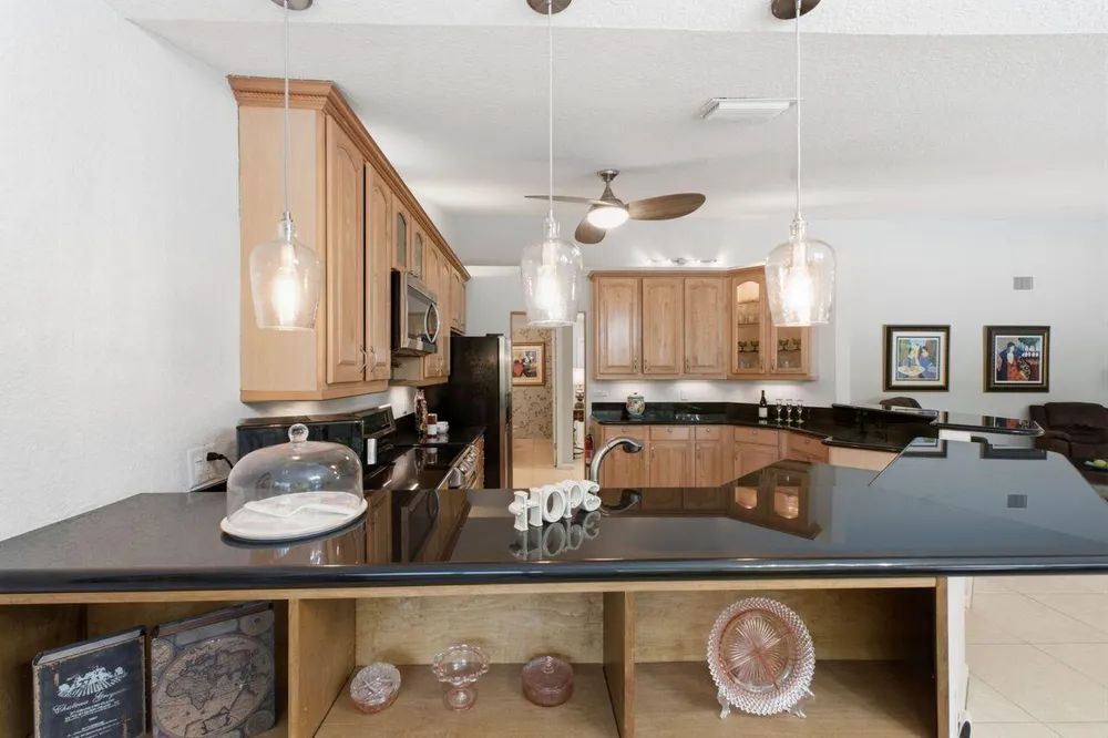 2719 Oak Tree Ln, Oakland Park, FL 33309