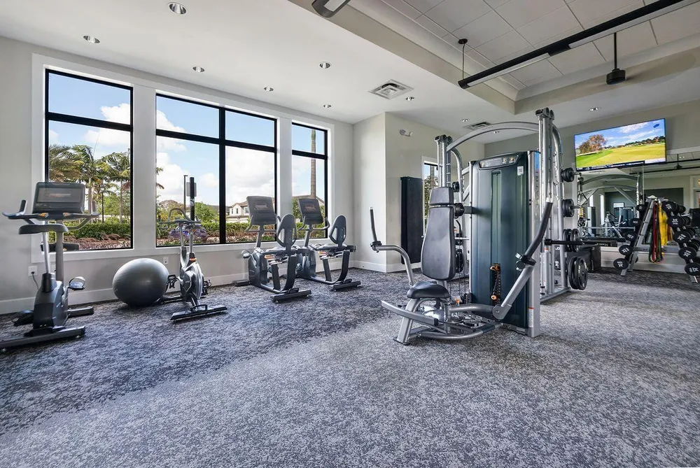 2719 Oak Tree Ln, Oakland Park, FL 33309
