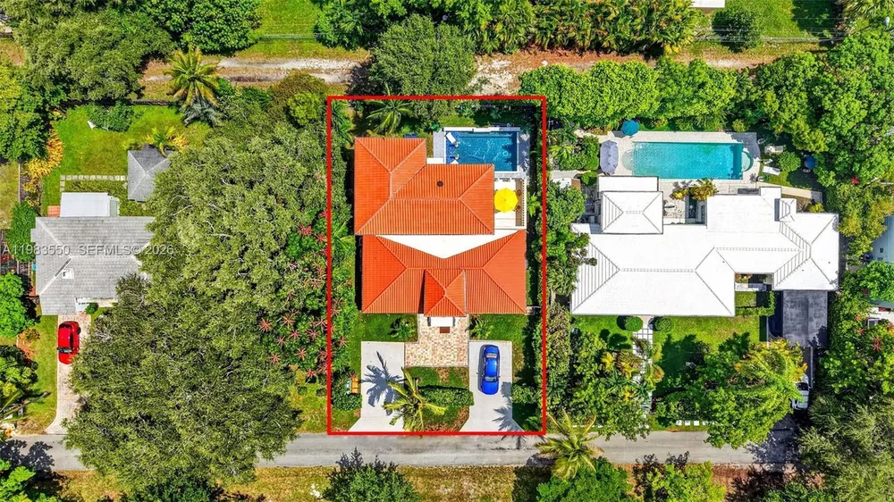 941 NE 119th St, Biscayne Park, FL 33161