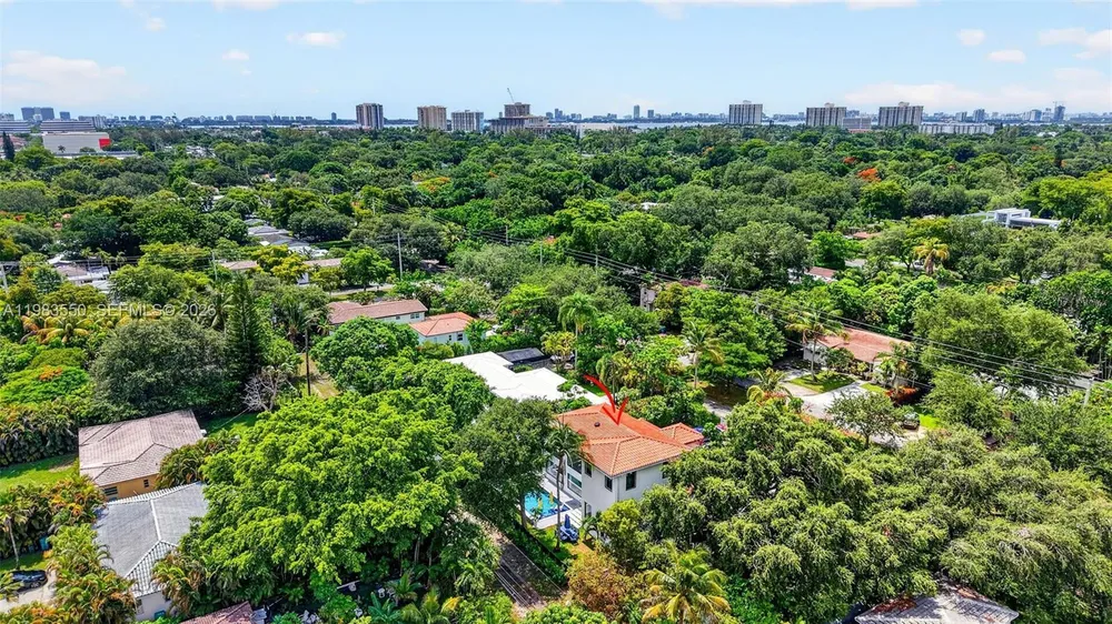 941 NE 119th St, Biscayne Park, FL 33161