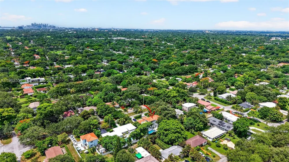 941 NE 119th St, Biscayne Park, FL 33161