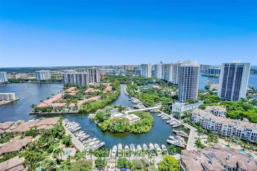 4000 Island Blvd, Aventura, FL 33160
