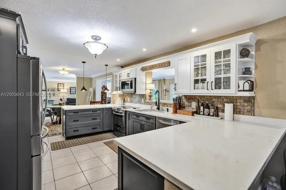 4981 SW 186th Ave, Southwest Ranches, FL 33332