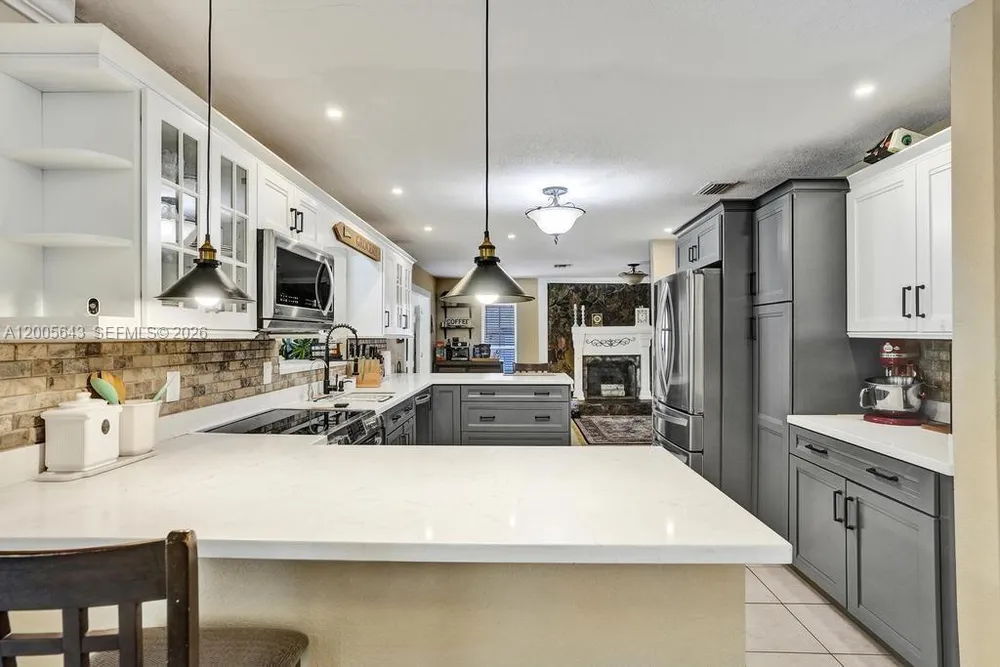 4981 SW 186th Ave, Southwest Ranches, FL 33332