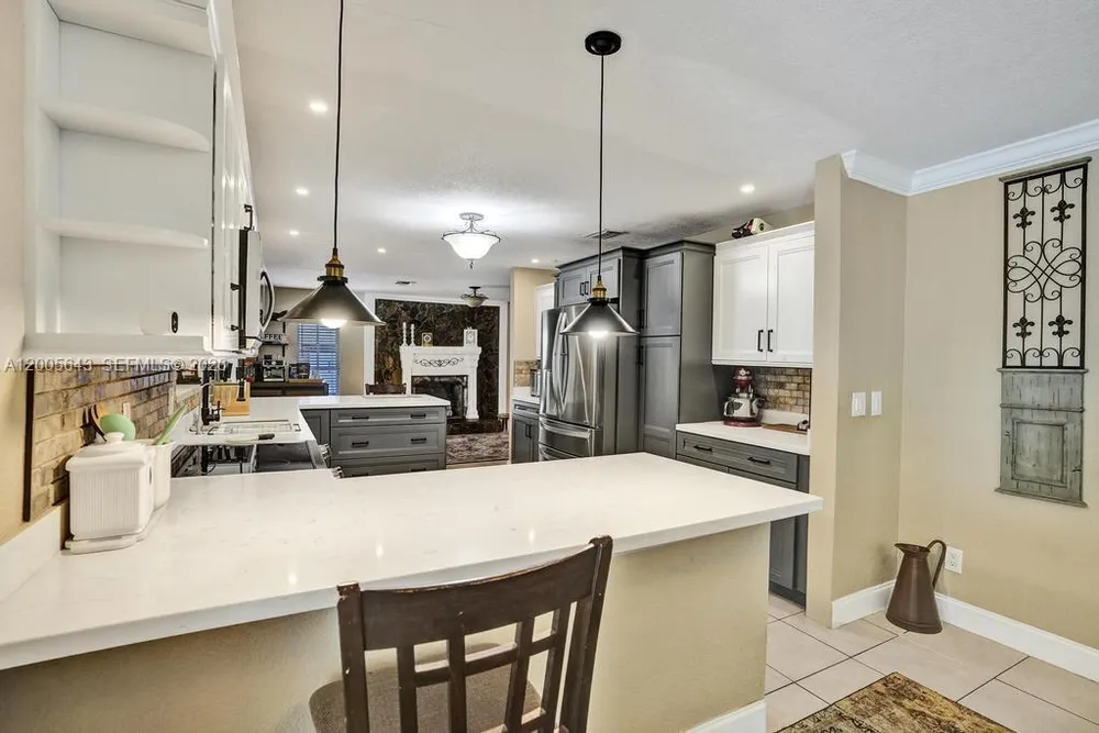 4981 SW 186th Ave, Southwest Ranches, FL 33332
