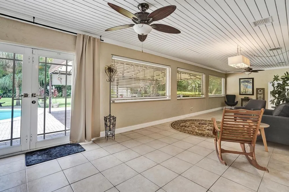 4981 SW 186th Ave, Southwest Ranches, FL 33332
