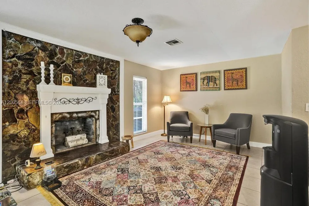4981 SW 186th Ave, Southwest Ranches, FL 33332
