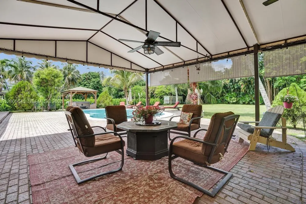 4981 SW 186th Ave, Southwest Ranches, FL 33332