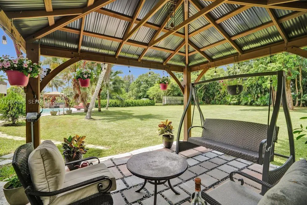 4981 SW 186th Ave, Southwest Ranches, FL 33332