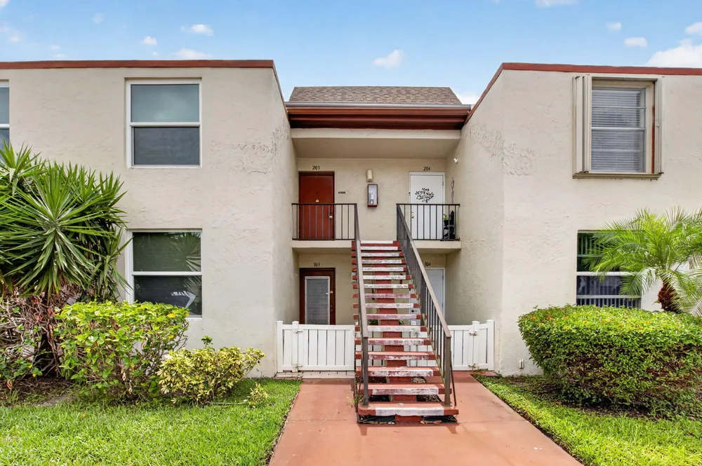 11 Willowbrook Ln, Delray Beach, FL 33446