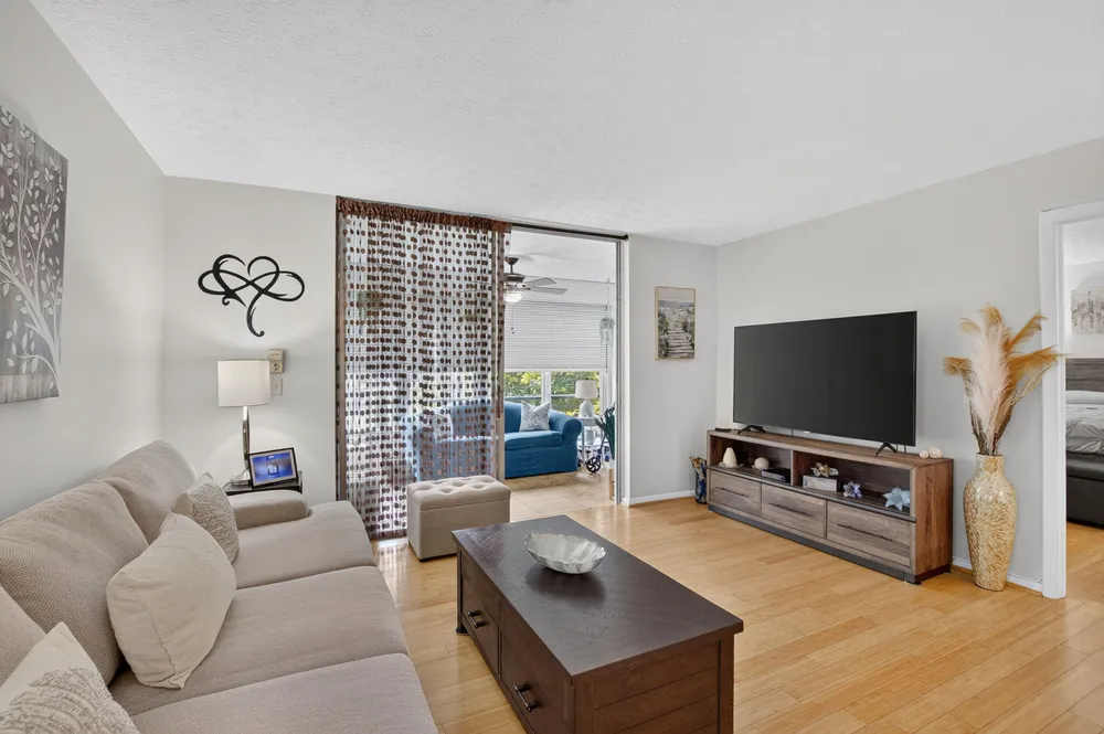 11 Willowbrook Ln, Delray Beach, FL 33446