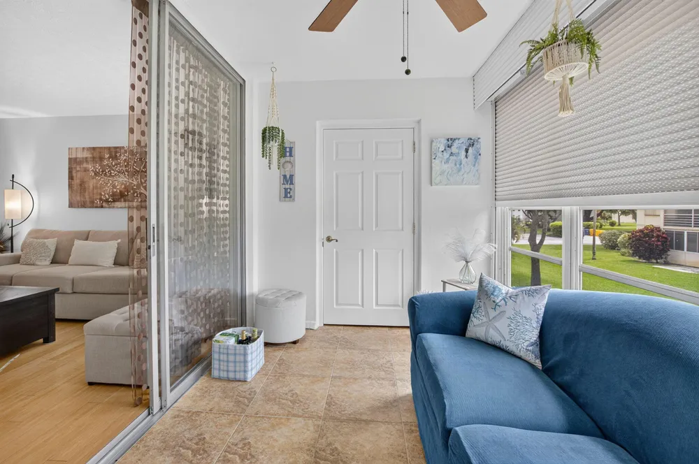 11 Willowbrook Ln, Delray Beach, FL 33446