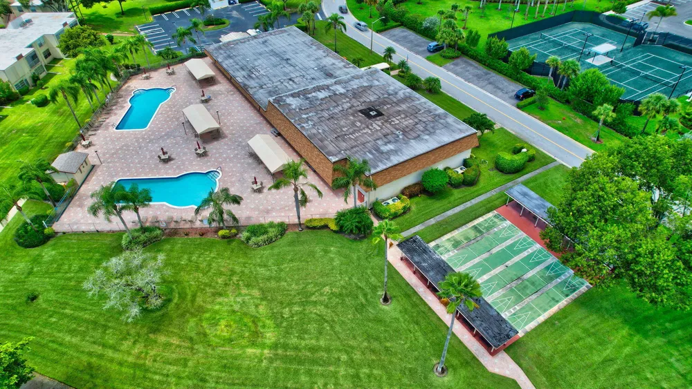 11 Willowbrook Ln, Delray Beach, FL 33446