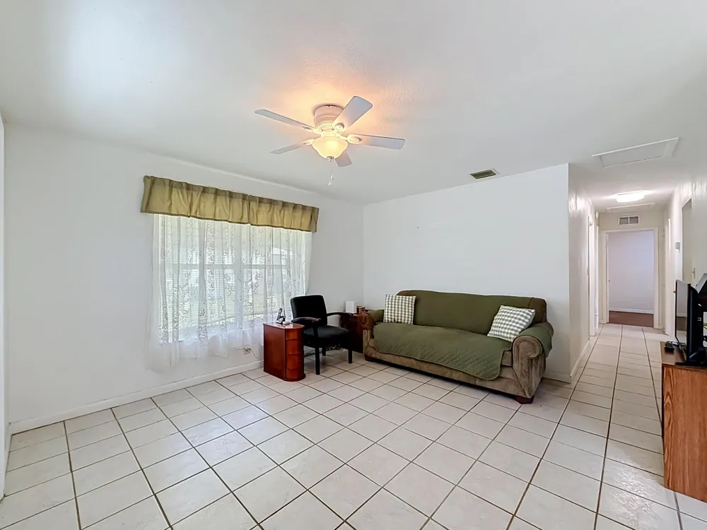 2573 NW 58th Ave, Margate, FL 33063