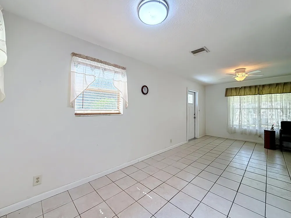 2573 NW 58th Ave, Margate, FL 33063