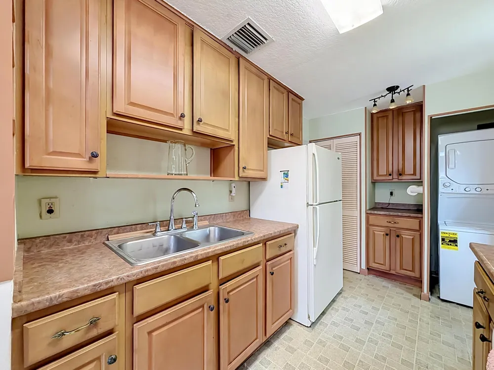 2573 NW 58th Ave, Margate, FL 33063