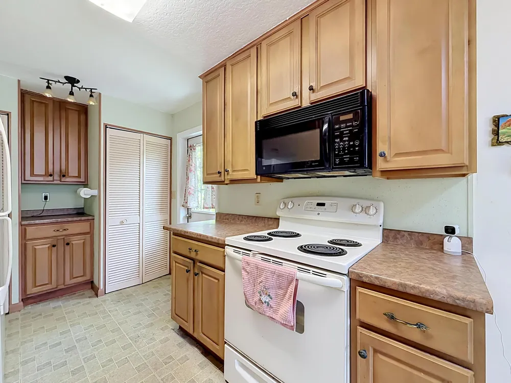 2573 NW 58th Ave, Margate, FL 33063