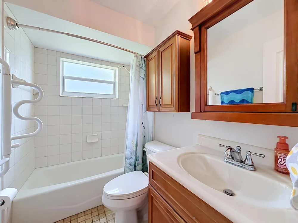 2573 NW 58th Ave, Margate, FL 33063