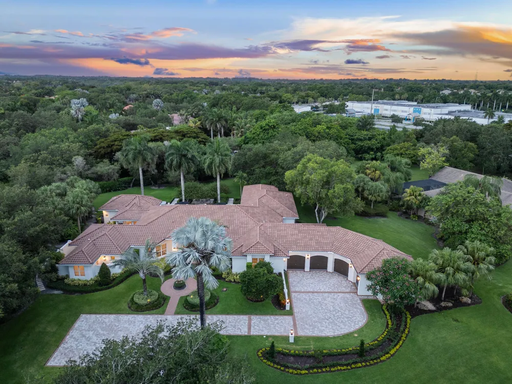 2825 Hackney Rd, Weston, FL 33331